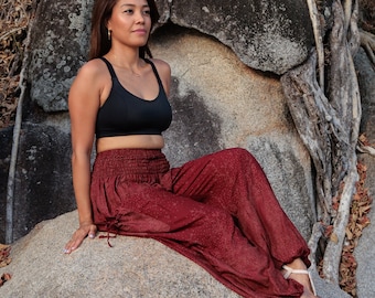 luftige Pluderhose floral gemustert in rot mit Taschen