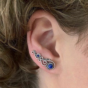 earclimber earring spiral with stones and dots, lapis lazuli