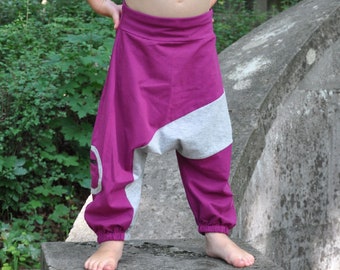 pantalones deportivos cómodos para niños en color rosa gris