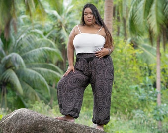 PLUS SIZE luftige Pluderhose mit Mandalamuster in schwarz mit Taschen, XXL, große Größe