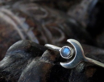 ring with moon and stone silver