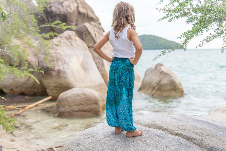 turquoise kids pants with two pockets zdjęcie 4