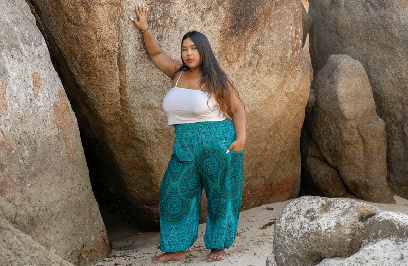 PLUS SIZE luftige Pluderhose mit Mandalamuster in blau türkis Tönen mit Taschen, XXL, große Größe Bild 5