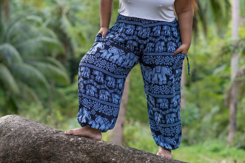 Pantalones bombachos ventilados de talla grande con estampado de elefante en azul oscuro, XXL, talla grande imagen 4