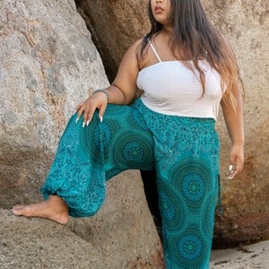 PLUS SIZE luftige Pluderhose mit Mandalamuster in blau türkis Tönen mit Taschen, XXL, große Größe Bild 6