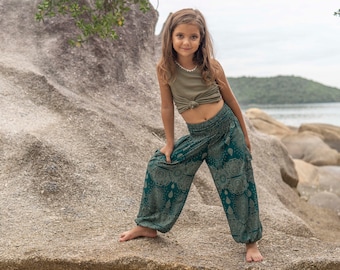 turquoise kids pants with two pockets