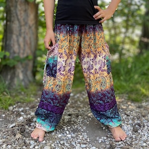colorful kids pants with two pockets