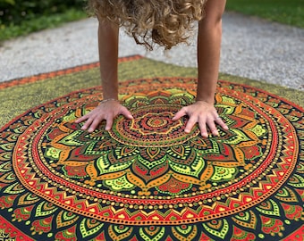 Sarong, strandlaken, badlaken met mandala bloemen in groen/kleurrijk