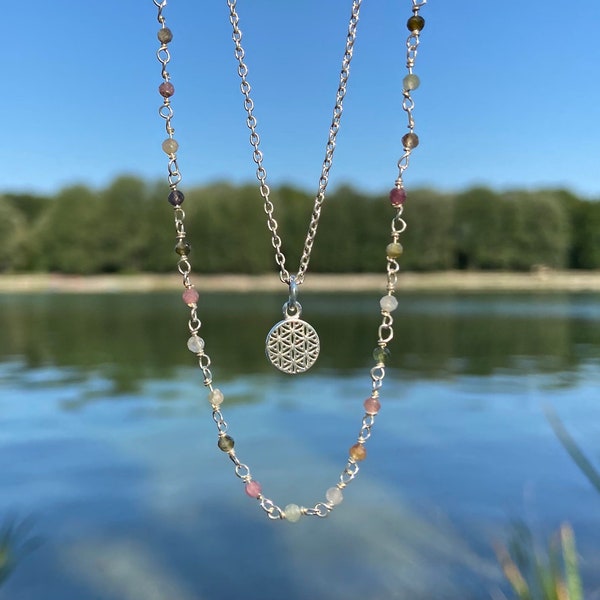 Silberkette mit Turmalin Perlen und kleinem Blumenanhänger