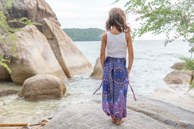 rosa lila gemusterte Pluderhose für Kinder, Kinderhose, luftige Sommerhose für Mädchen Bild 7