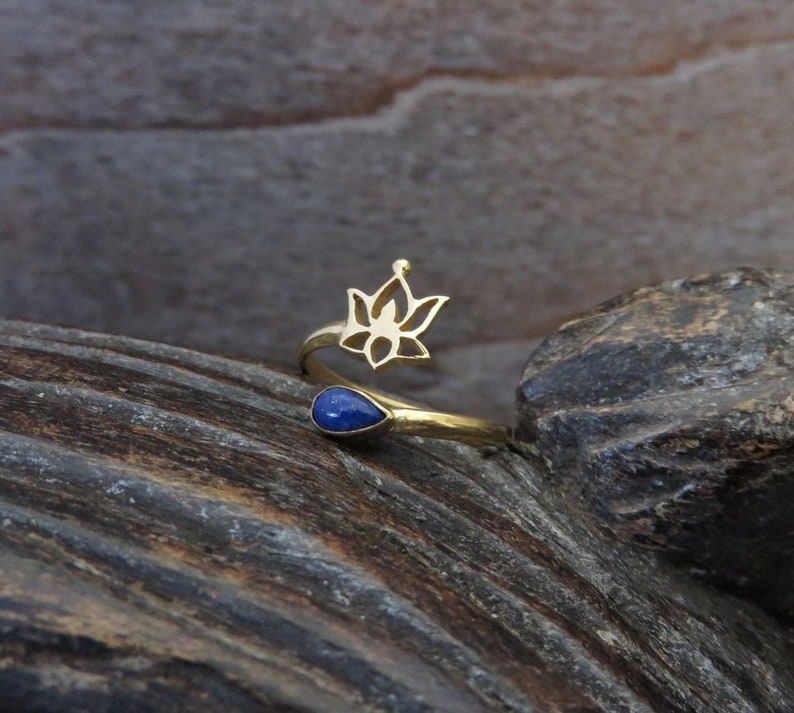 Vergulde teenring met steen, midiring, kinderring, stapelring Lapis