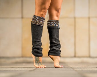 Boho Reversible Legwarmers – Yoga & Dance Leg Warmers, 4-in-1 Design for Women in Black / Patterned