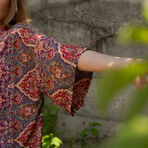 red pink patterned kimono, blouse, wrap, light jacket image 2