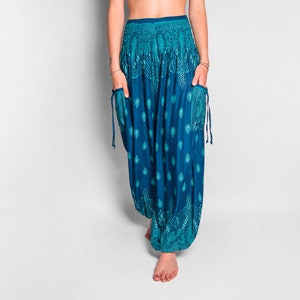 colorful summer pants turquoise with pockets image 3