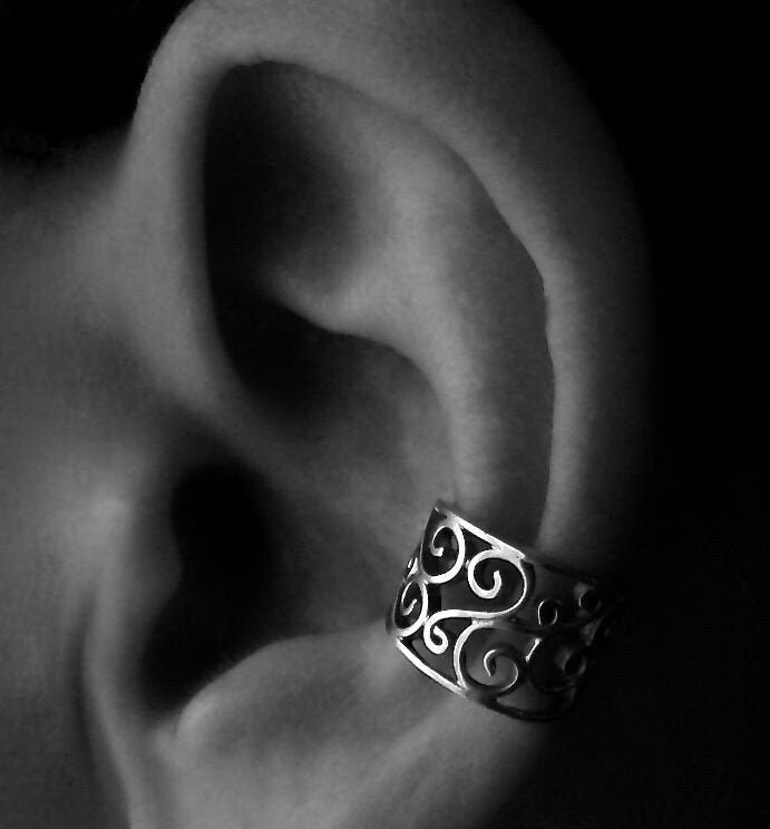 earclip, earcuff with spirals silver
