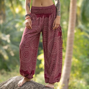 pants with mandala pattern in red zdjęcie 2