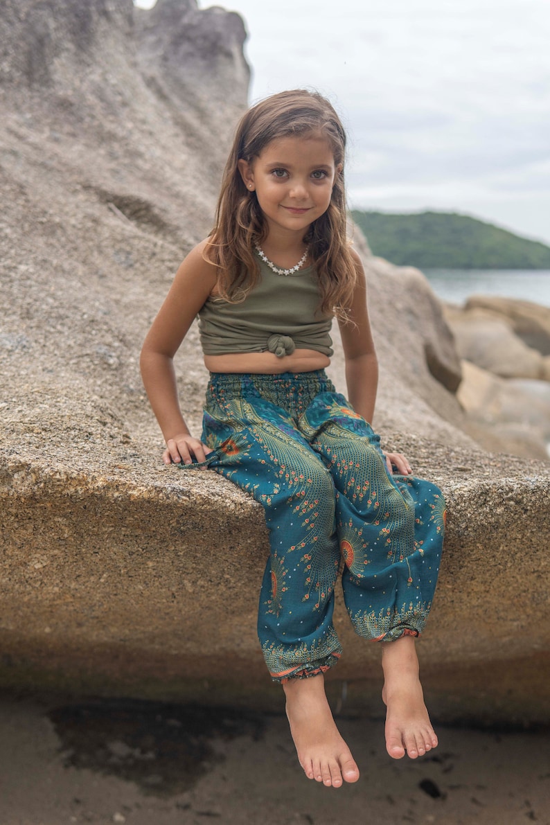 türkis orange gemusterte Pluderhose mit Pfauenmuster für Kinder Bild 6