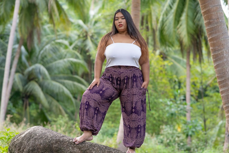 PLUS SIZE luftige Pluderhose filigran gemustert in lila mit Taschen, XXL, große Größe Bild 2