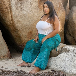 PLUS SIZE luftige Pluderhose mit Mandalamuster in blau türkis Tönen mit Taschen, XXL, große Größe Bild 4