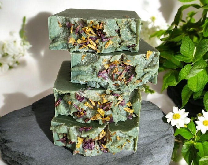 Green Forest Herbal Artisan Soap.Lemongrass,Matcha,Nettle,Dandelion,Lavender Blend.Herbal Tea Brew,Plantbased,Botanical,Vegan Handmade Soap