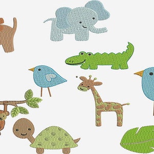 Op de afbeelding: Een set geborduurde dierenapplicaties met een leeuw, een olifant, een krokodil, een giraffe, een schildpad, een aap en twee blauwe vogels. De applicaties zijn in verschillende tinten bruin, groen, blauw en geel.