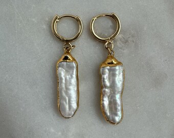 Dangling Pearl Earring