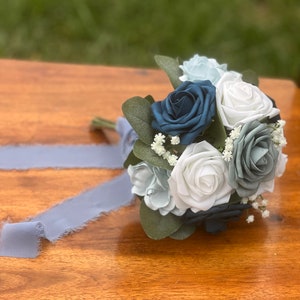 6 inch Dusty Blue and Navy Bouquet