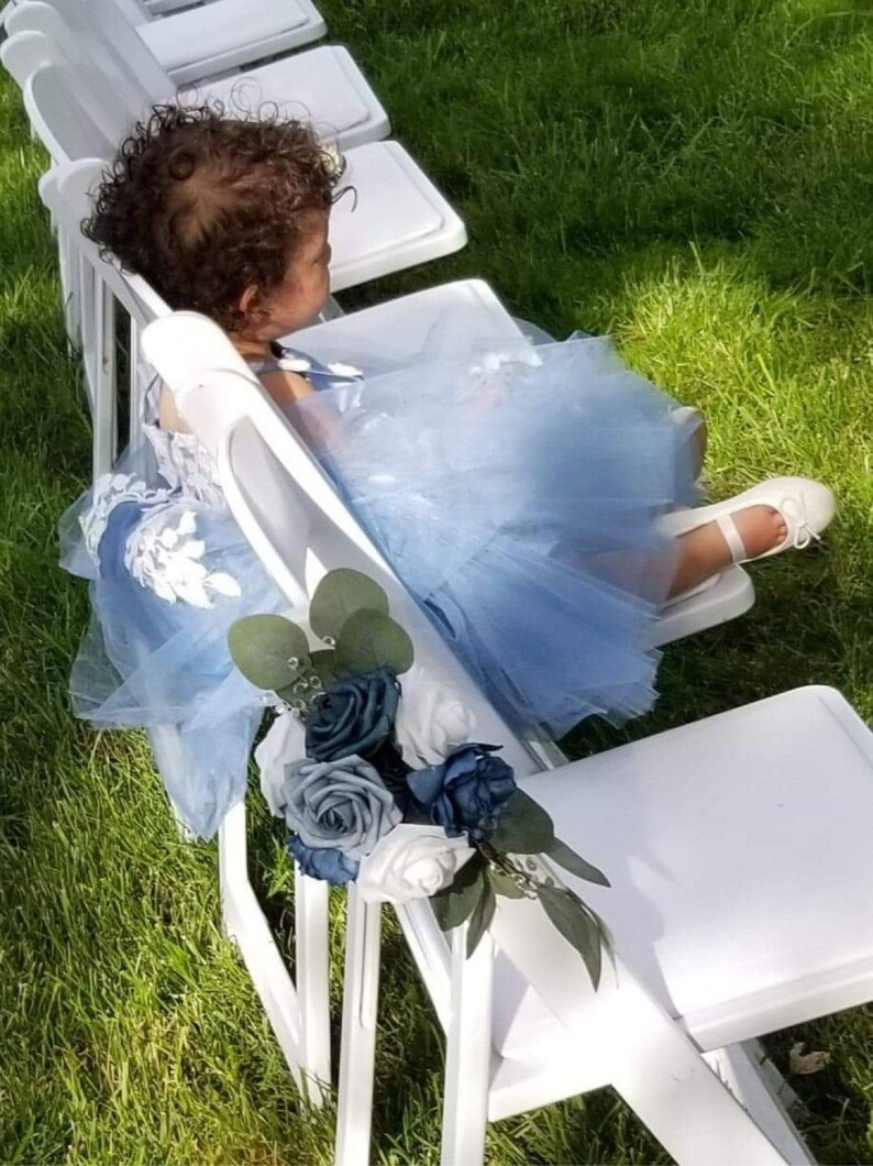 Dammiga blå skräddarsydda gångblommor – Blomsterdekorationer för bröllop, möhippa och babyshower, rustika eller bohemiska evenemangsdekorationer bild 5