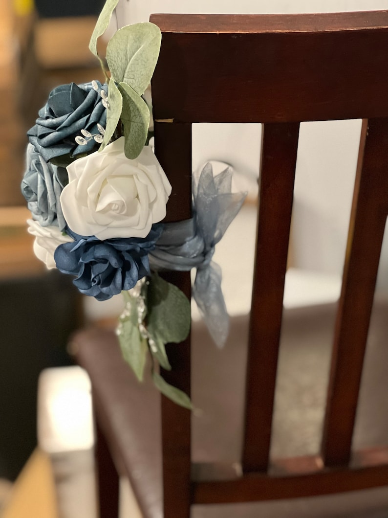 Dammiga blå skräddarsydda gångblommor – Blomsterdekorationer för bröllop, möhippa och babyshower, rustika eller bohemiska evenemangsdekorationer bild 4