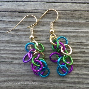 Colorful chain maille earrings; shaggy loops earrings; chainmaille jewelry; chainmaille earrings; lightweight earrings