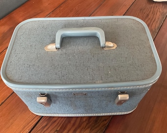 Estuche rígido para tren de mediados de siglo