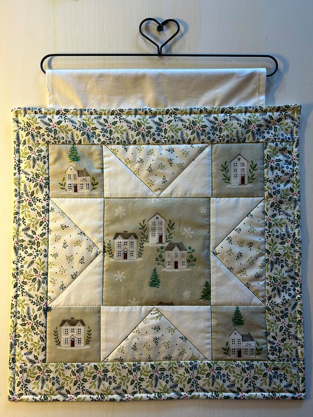 Christmas Quilt Wall Hanging With Quilt Hanger - Etsy