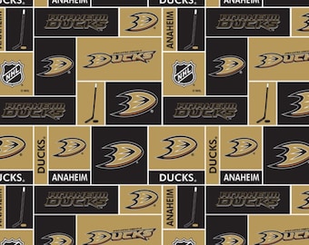 Tela polar con licencia de los Anaheim Ducks. Consulta la descripción para ver las medidas reales disponibles. Licencia oficial.