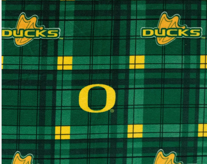 Oregon Ducks FLEECE fabric. See Description for actual measurements available. Officially Licensed