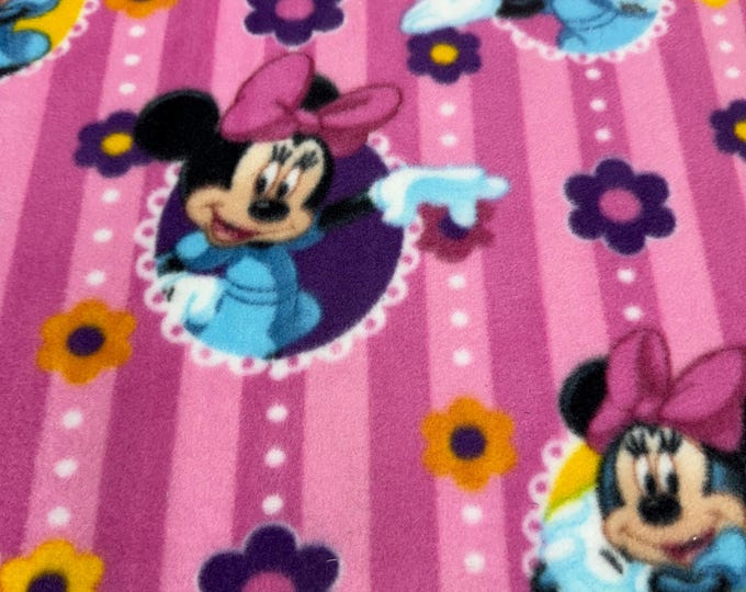 Minnie Mouse Fleece Licensed FLEECE fabric.