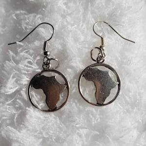 African earring/African continent shaped earrings/motherland earrings