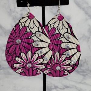 Teardrop flower earrings