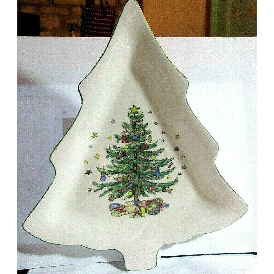 NIKKO Christmas Tree Shaped Serving Platter Made in Japan 11.75l X 10
