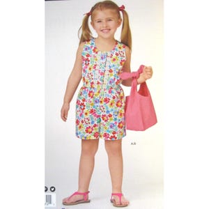 Simplicity Its So Easy Pattern A8370 Size 3-8 Childs Jumpsuit and Bag  Uncut