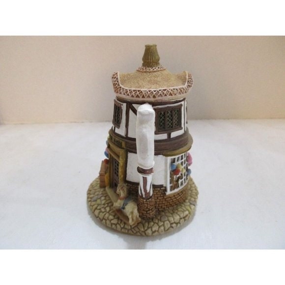 Hometown Teapot Cottages Figurine With Removable Lid 4.75 Tall X 4 Wide