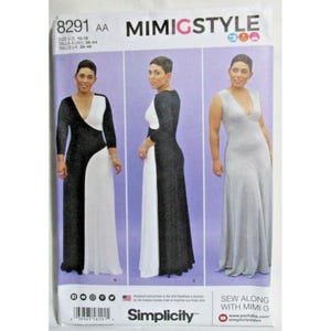 Könnte beinhalten: Simplicity Schnittmuster 8291 AA mit drei Kleiderdesigns. Die Kleider umfassen ein schwarz-weißes Colorblock-Maxikleid und ein ärmelloses graues Maxikleid. Das Muster enthält die Größen US 10-18.