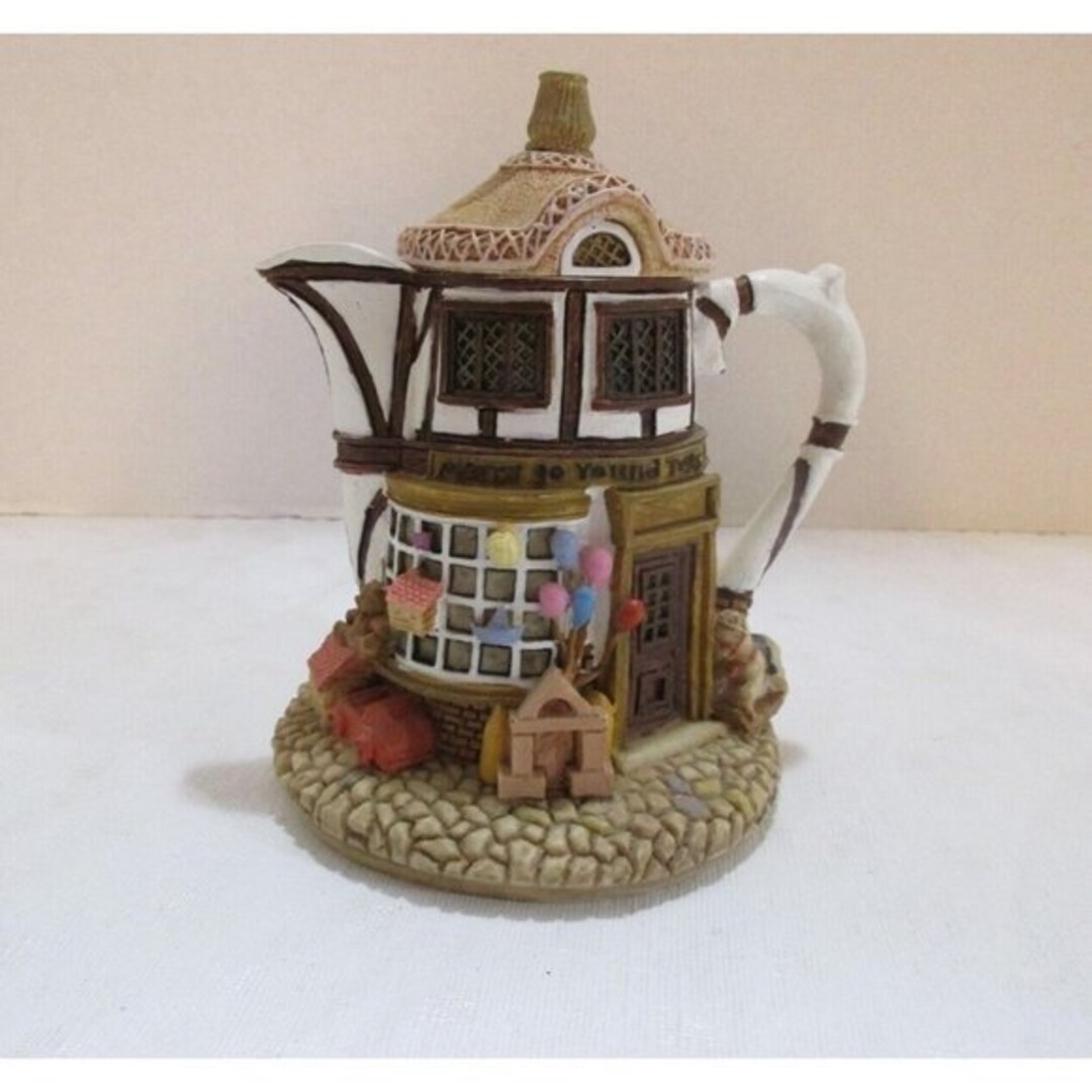 Hometown Teapot Cottages Figurine With Removable Lid 4.75 Tall X 4 Wide