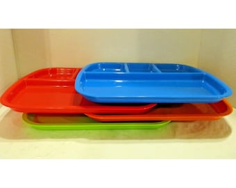 Lot of 4 Student Divided Lunch/Party/Picnic Trays Melamine Plastic 12" X 9"