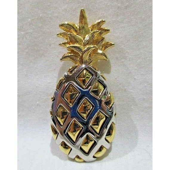 Pineapple Brooch Pin Signed Liz Claiborne LC 2 To… - image 2