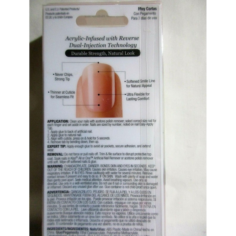 Puede incluir: Un paquete de u&ntilde;as postizas con el texto "Acrylic-Infused with Reverse Dual-Injection Technology". El paquete incluye instrucciones y advertencias. Las u&ntilde;as son de color rosa claro natural.