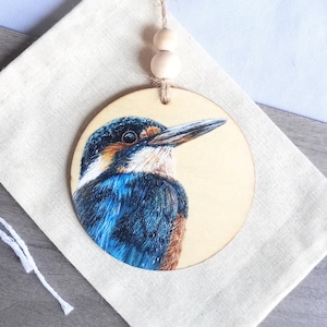 Hand Painted Kingfisher Ornament: Bird Lover Gift, 3 Inch Wood Decor