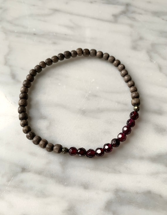 Beautiful Faceted GARNET + PYRITE Healing Beads w/Gray Wood Beaded Bracelet// Healing Bracelet/ Garnet Bracelet// January Birthstone Jewelry