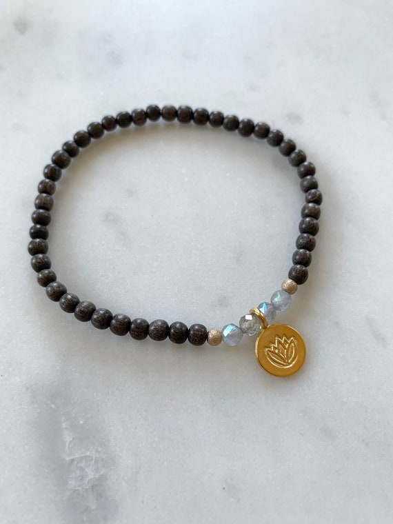 Stunner Collection> LABRADORITE Healing Beads + Gold Vermeil LOTUS Charm w/Gray Wood Beads// Healing Bracelet// Charm Bracelet// Labradorite