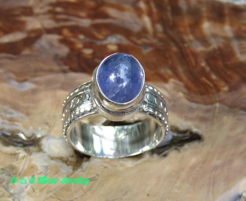 Sterling Silver Genuine Tanzanite Cabochon Ring RI-599-DG