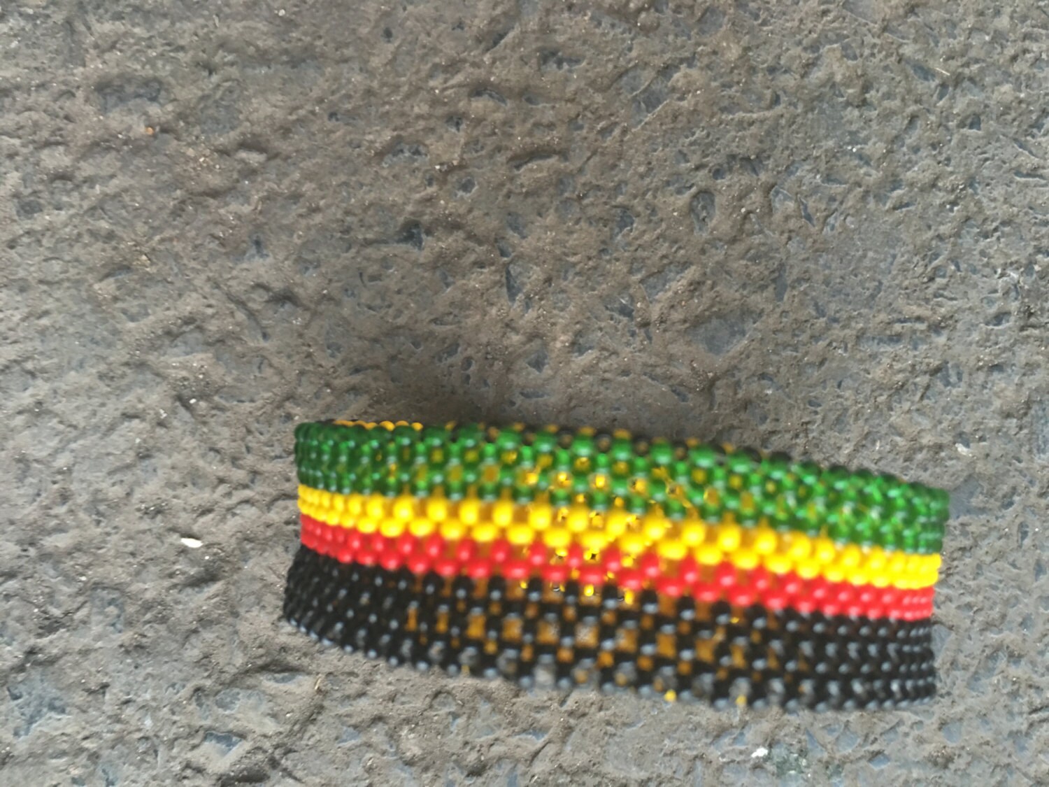 Pulsera verde amarilla roja negra con cuentas. Pulsera Rasta. Etsy